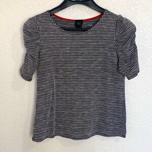 Women's black and white fitted (stretchy) blouse